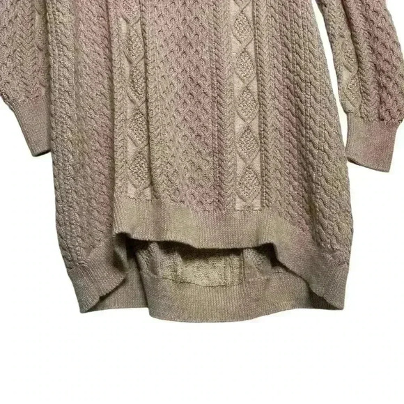Back Beat Co. Fisherman Rose Gold
Metallic thread cotton Sweater Dress Size ML - Picture 6 of 12